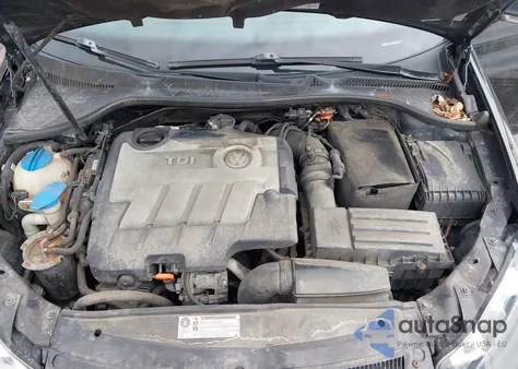 2011 Volkswagen Jetta Sportwagen 2.0L Tdi from USA, damaged, VIN 3VWML7AJ6BM676040